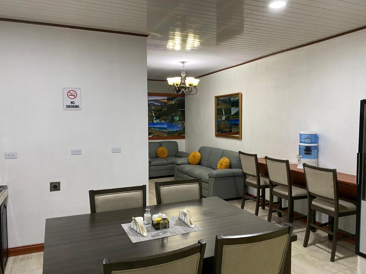 Hotel El Coco Alajuela Esterno foto